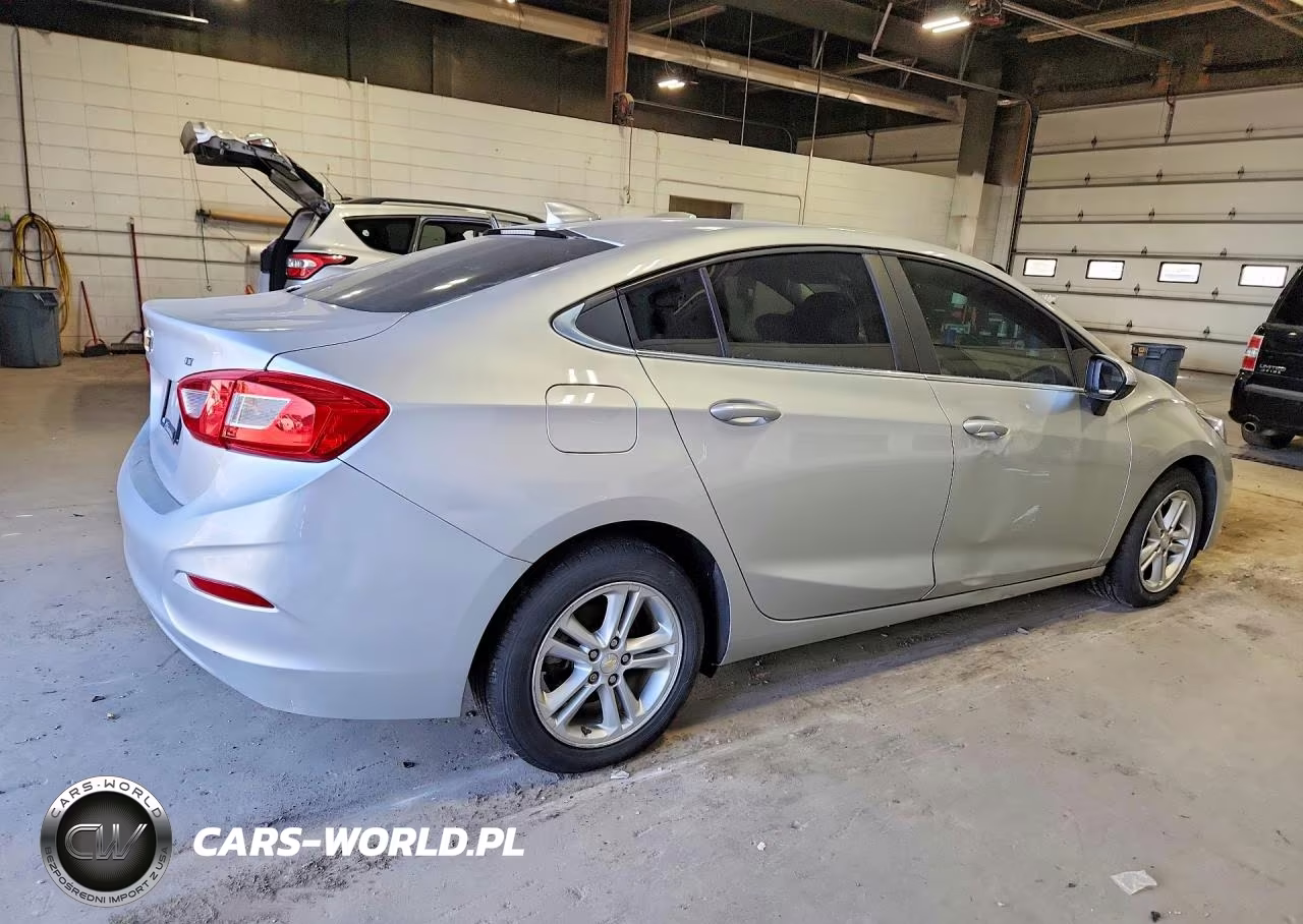 2017 Chevrolet Cruze Lt VIN:3G1BE5SMXHS515964 - 3