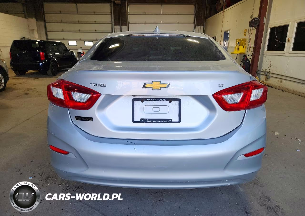 2017 Chevrolet Cruze Lt VIN:3G1BE5SMXHS515964 - 6