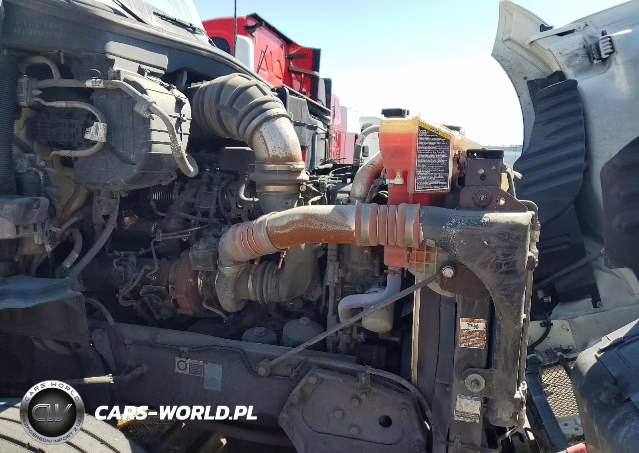 2022 Kenworth Construction T680 VIN:1XKYDP9X4NJ474104 - 11