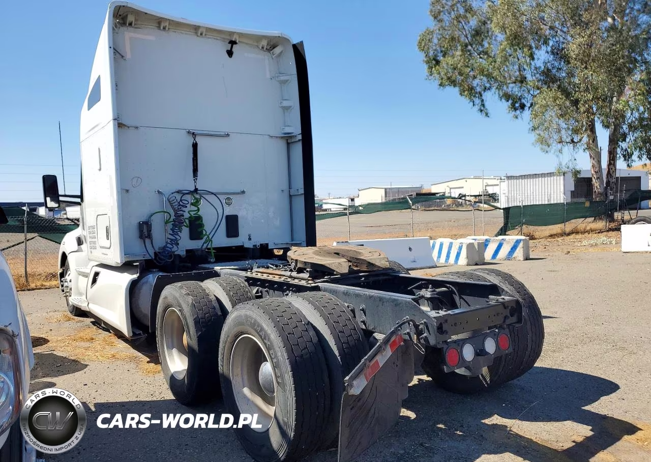 2022 Kenworth Construction T680 VIN:1XKYDP9X4NJ474104 - 2
