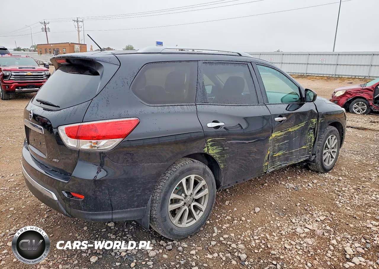2015 Nissan Pathfinder S VIN:5N1AR2MM3FC684404 - 3