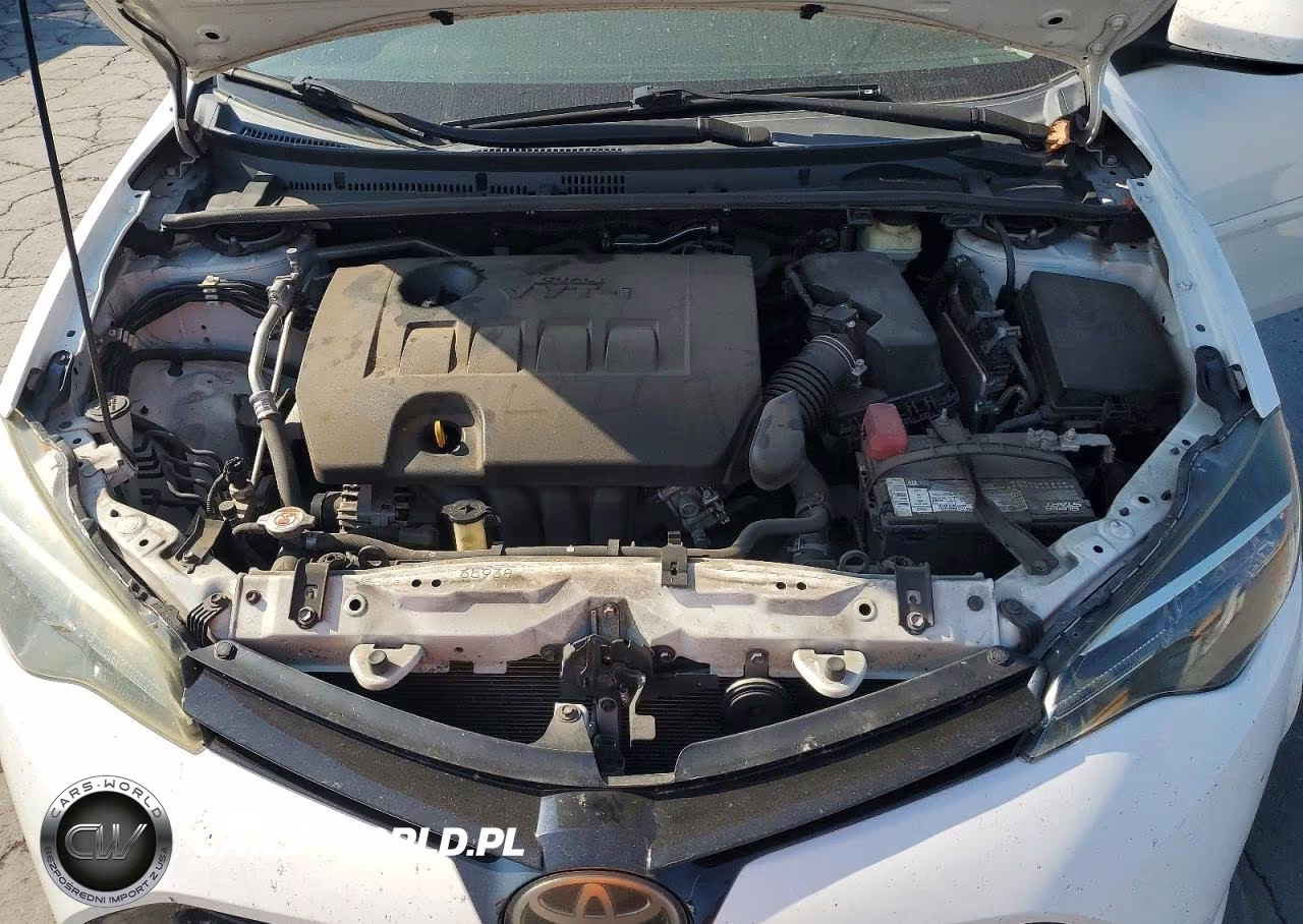 2018 Toyota Corolla Le VIN:2T1BURHE5JC985291 - 11