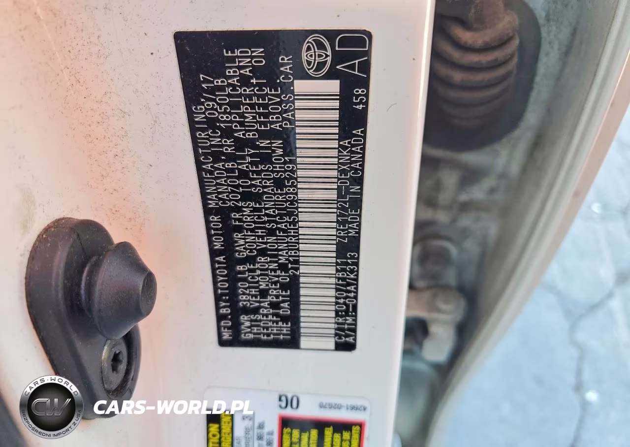 2018 Toyota Corolla Le VIN:2T1BURHE5JC985291 - 12