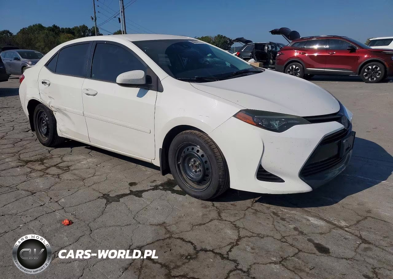 2018 Toyota Corolla Le VIN:2T1BURHE5JC985291 - 4