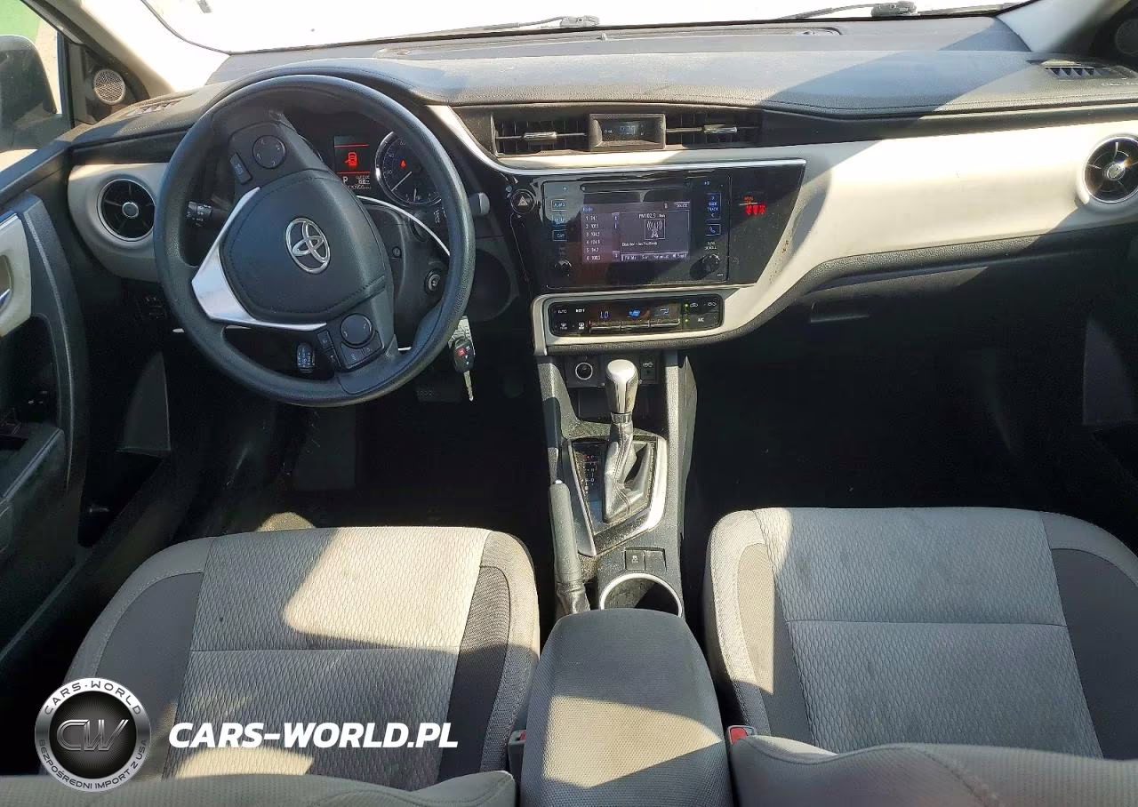 2018 Toyota Corolla Le VIN:2T1BURHE5JC985291 - 8