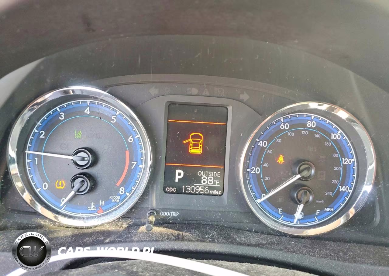 2018 Toyota Corolla Le VIN:2T1BURHE5JC985291 - 9