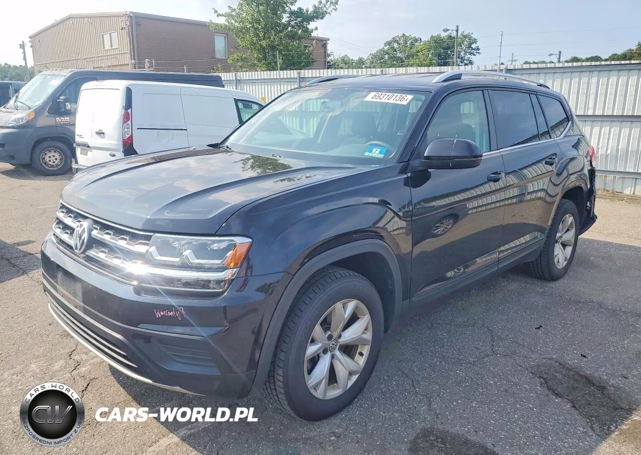 2018 Volkswagen Atlas S VIN:1V2GR2CAXJC531385 - 1