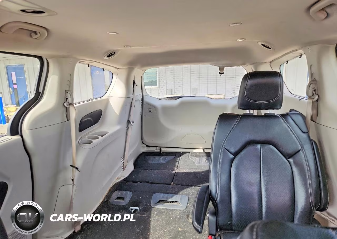 2022 Chrysler Pacifica VIN:2C4RC1BGNR147562 - 10