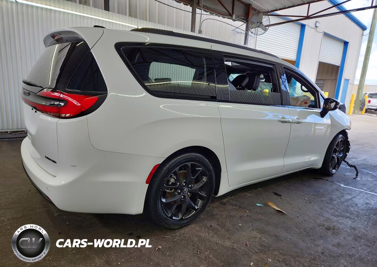 2025 Chrysler Pacifica Limited VIN:2C4RC1GG8SR539577 - 3