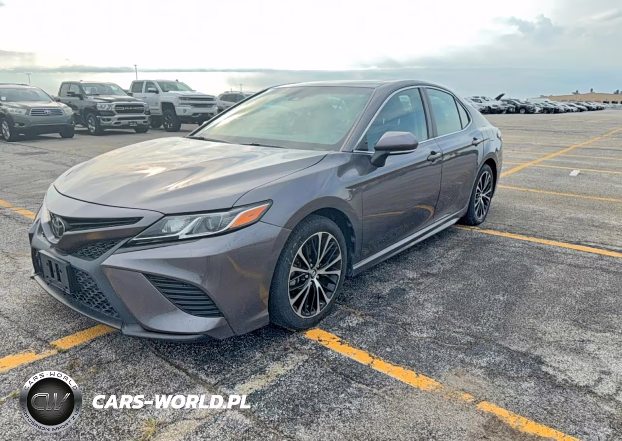 2018 Toyota Camry Se VIN:4T1B11HKXJU560650 - 2