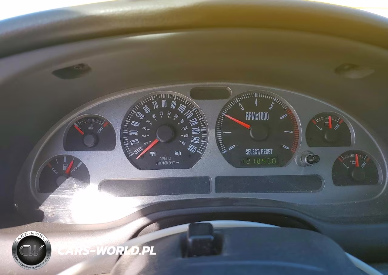 2004 Ford Mustang Mach I VIN:1FAFP42R04F233541 - 9