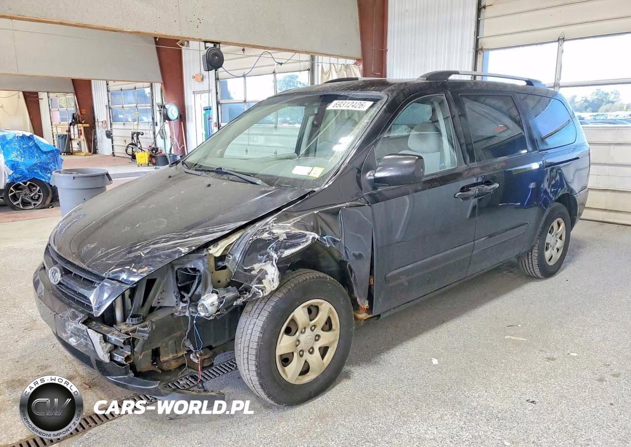 2010 Kia Sedona Lx