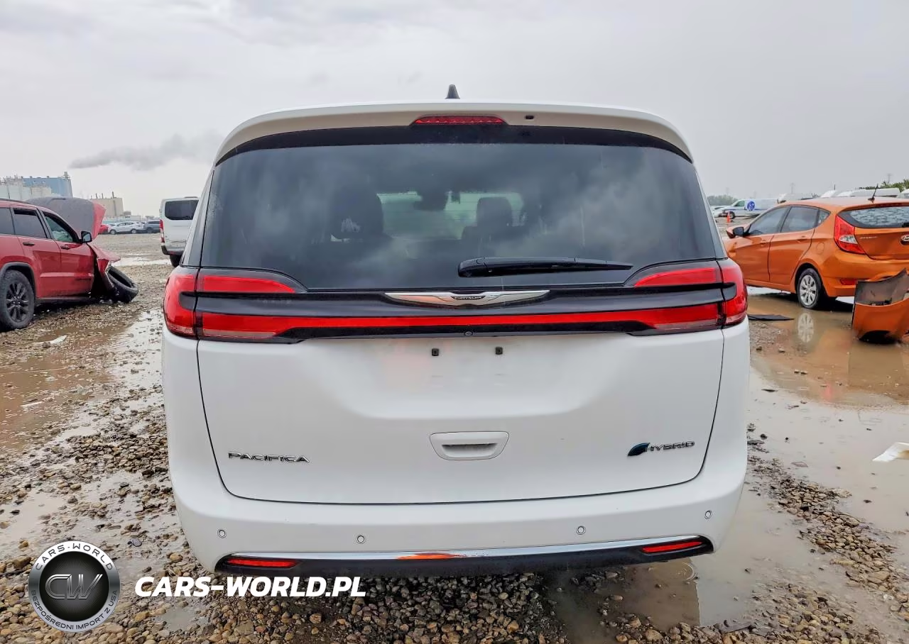2024 Chrysler Pacifica Hybrid Select VIN:2C4RC1S7XRR150294 - 6
