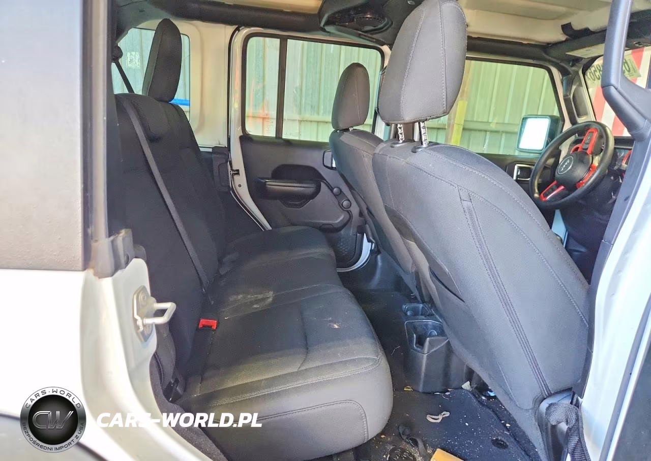 2018 Jeep Wrangler Unlimited Sport VIN:1C4HJXDG8JW171416 - 10