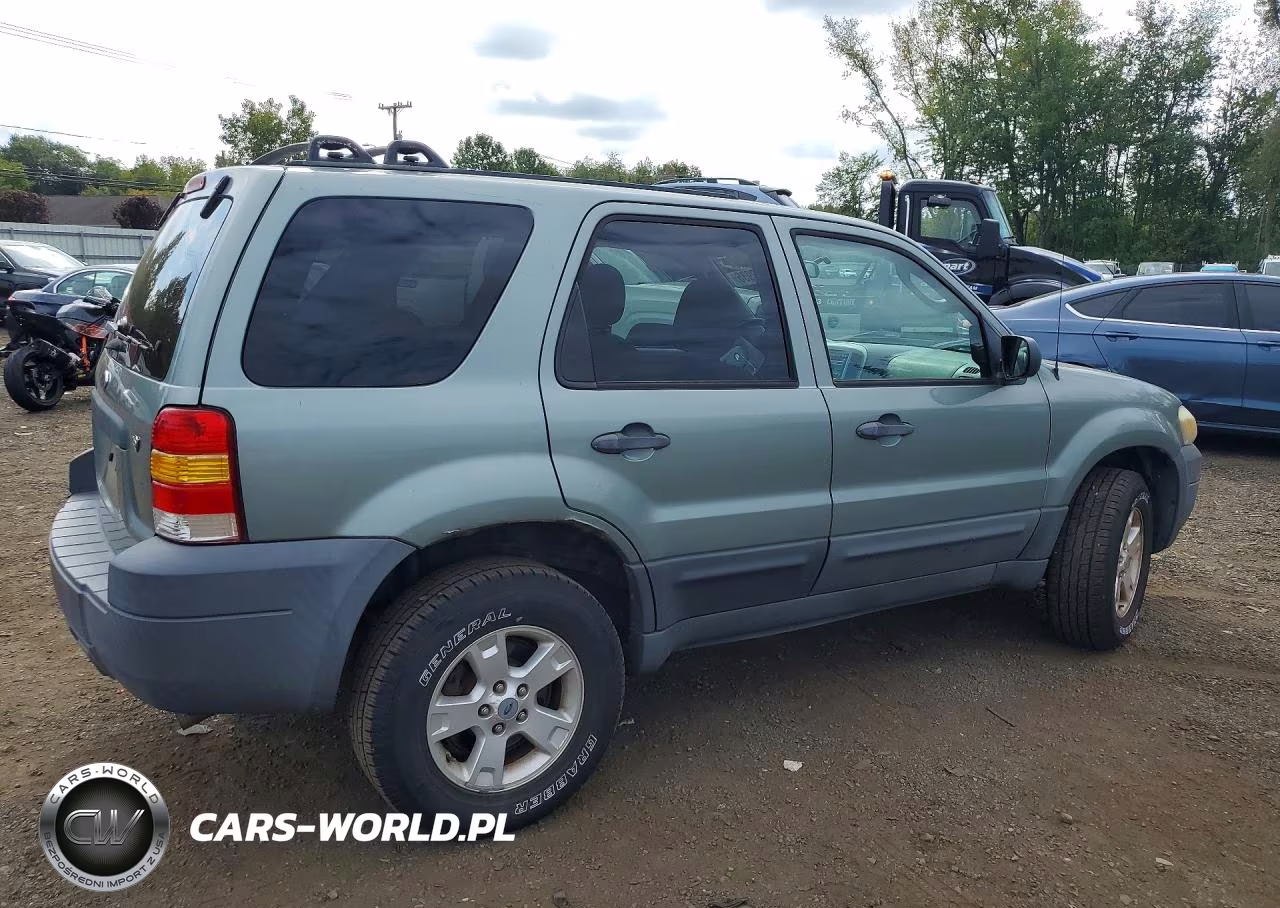 2007 Ford Escape Xlt VIN:1FMYU93127KA30174 - 3
