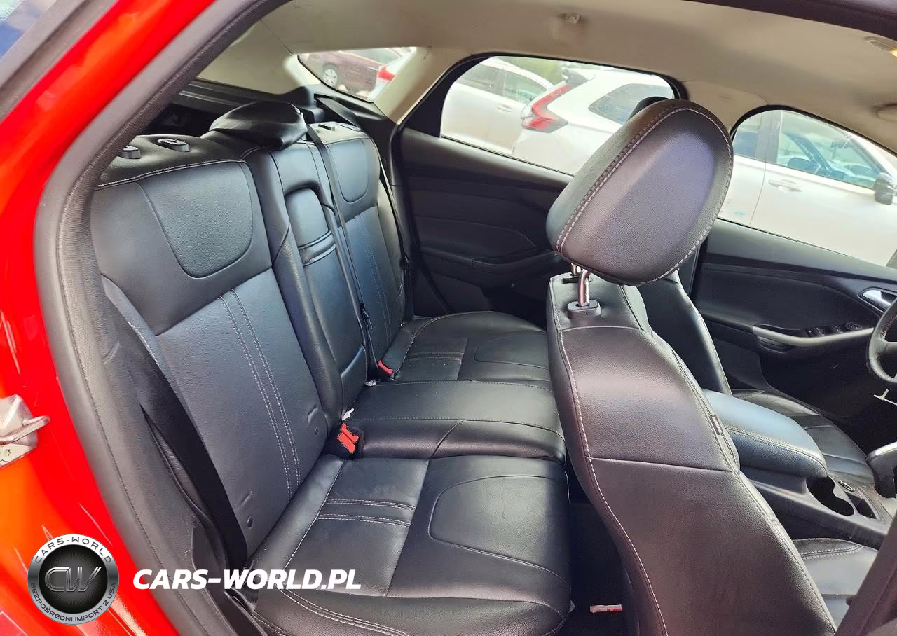 2013 Ford Focus Se VIN:1FADP3K23DL339343 - 10