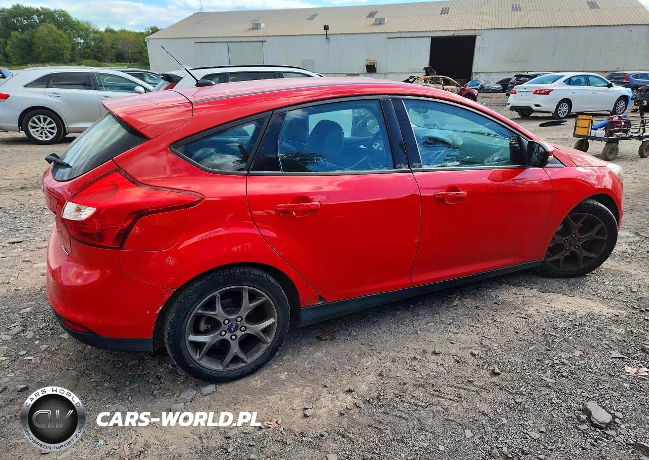 2013 Ford Focus Se VIN:1FADP3K23DL339343 - 3