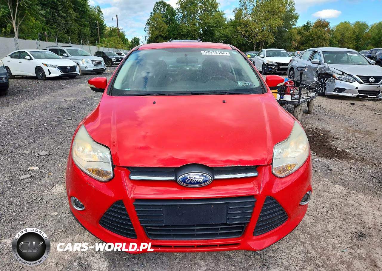 2013 Ford Focus Se VIN:1FADP3K23DL339343 - 5