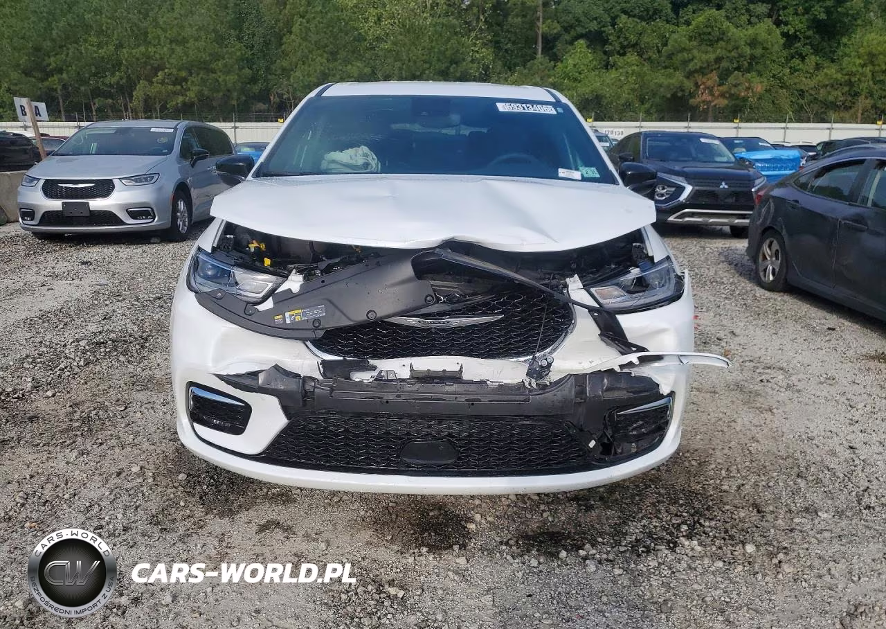 2026 Chrysler Pacifica Select VIN:2C4RC1BG8TR239708 - 5
