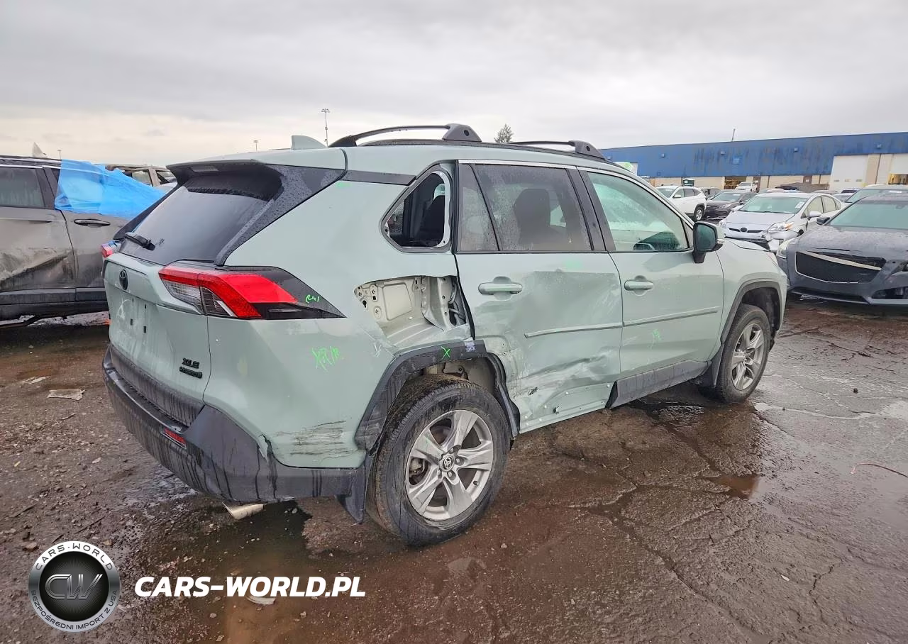 2023 Toyota Rav4 Hybrid Xle VIN:4T3RWRFV2PU102595 - 3