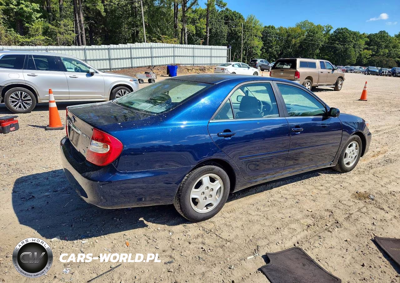 2002 Toyota Camry Le V6 VIN:4T1BF30K52U529235 - 3