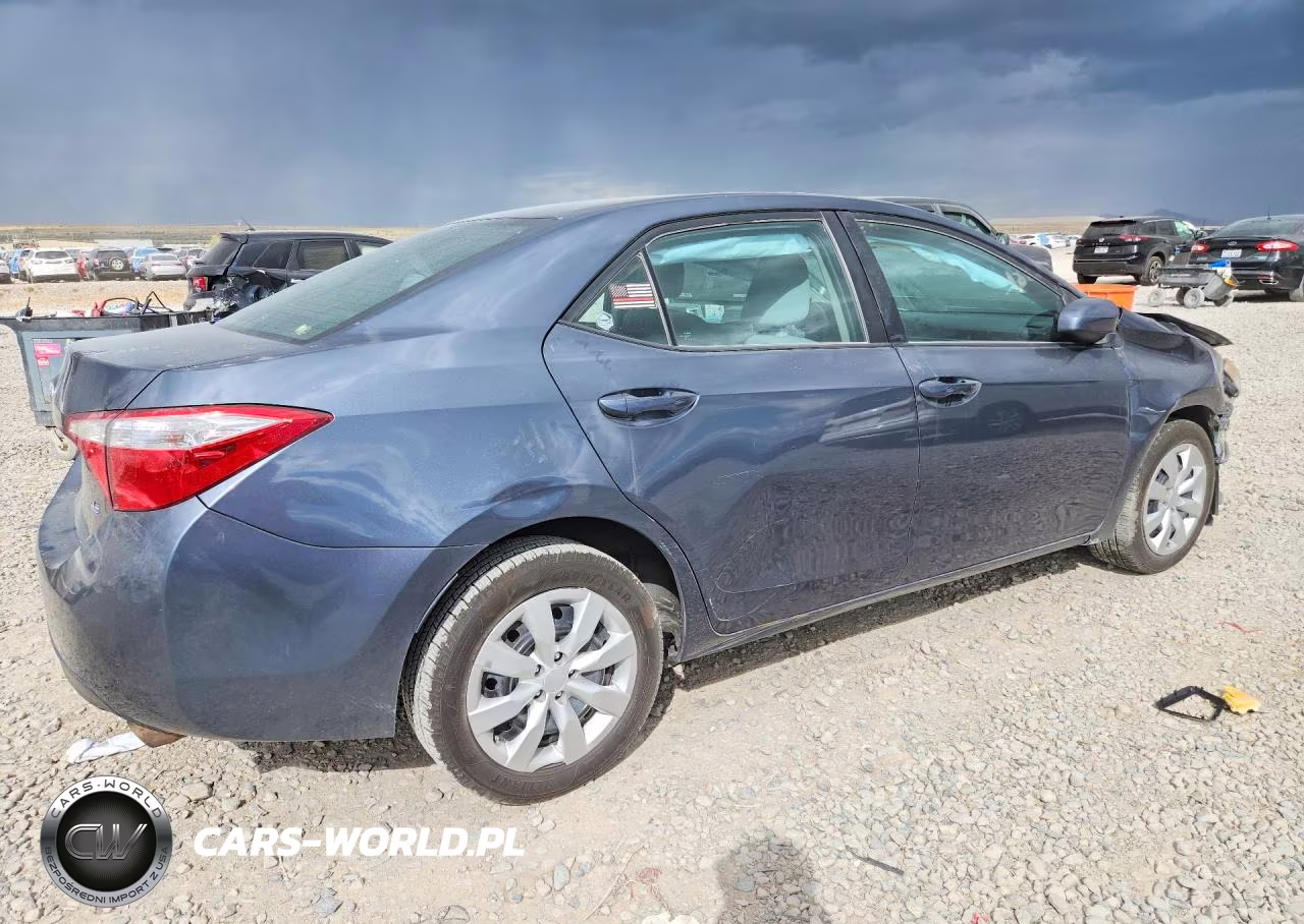 2014 Toyota Corolla Le VIN:5YFBURHE1EP072047 - 3