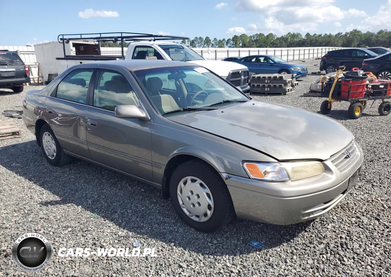 1997 Toyota Camry Le VIN:4T1BG22K1VU179076 - 4