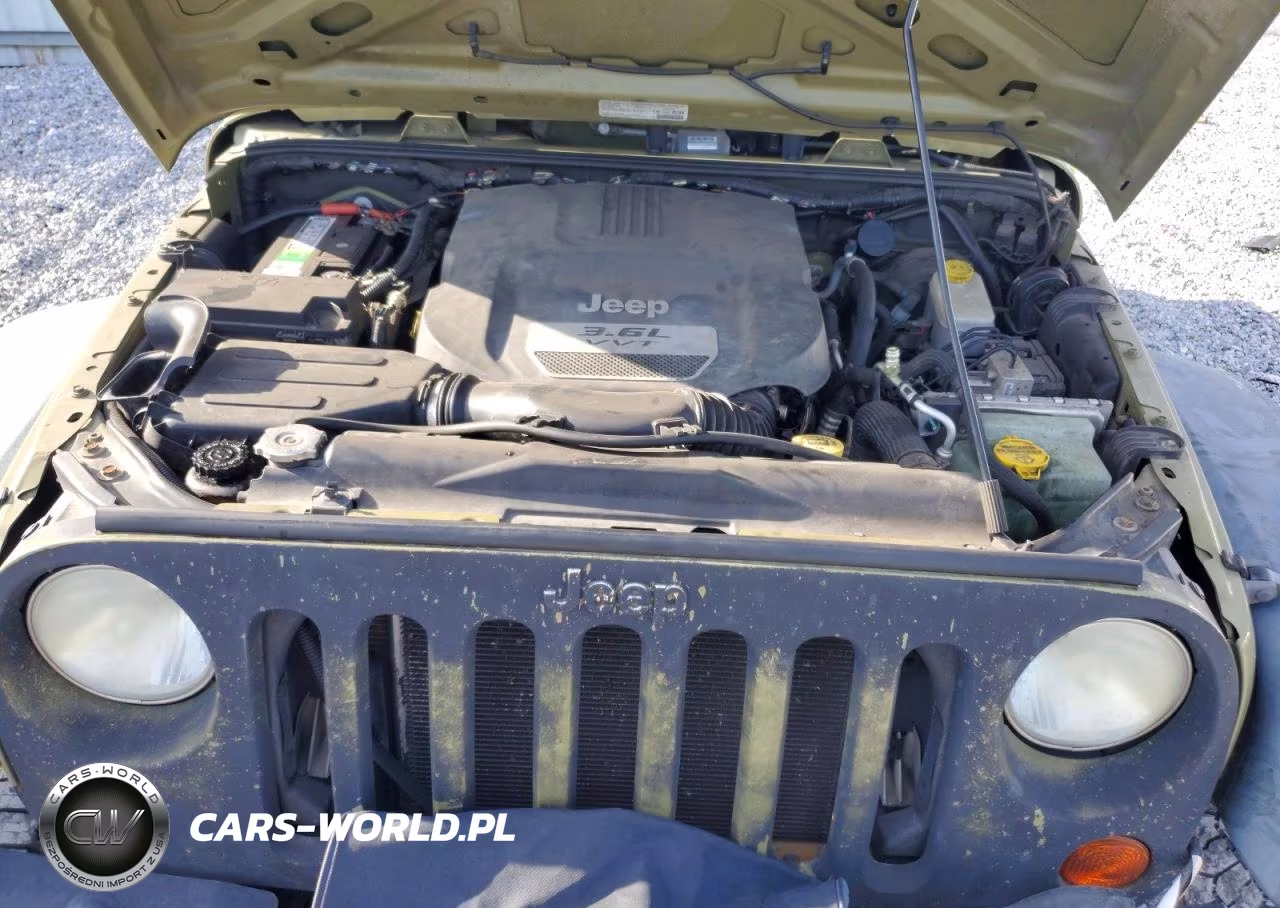 2013 Jeep Wrangler Unlimited Sport VIN:1C4BJWDG8DL585107 - 12
