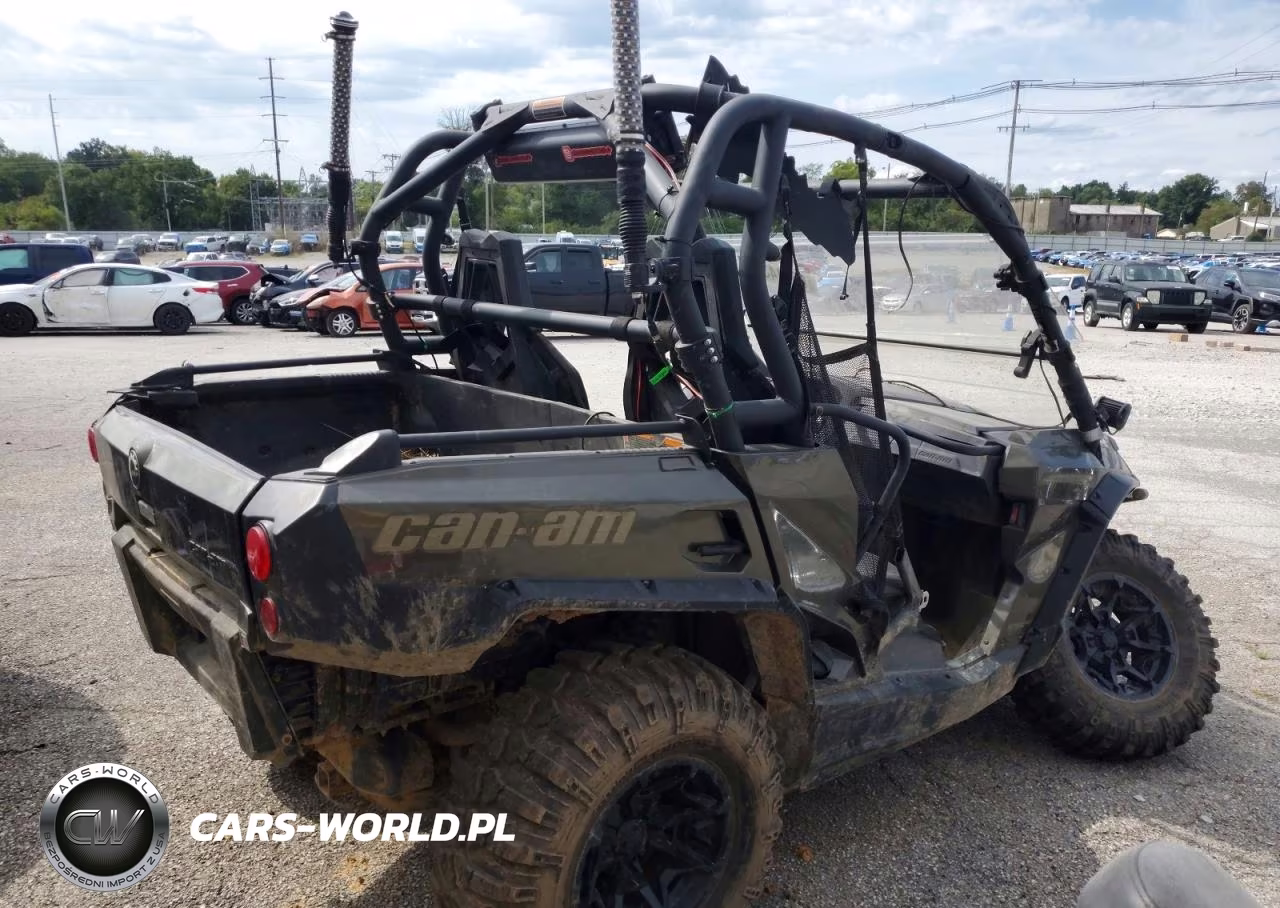 2019 Can-Am Commander Utility Vehicle VIN:3JBKKAN20KJ000748 - 4