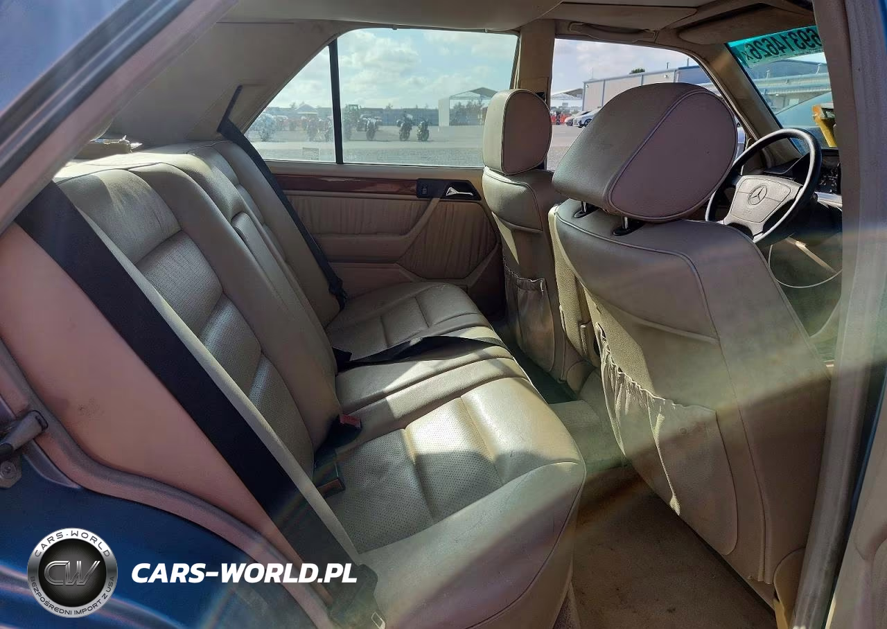 1994 Mercedes-Benz E 320 VIN:WDBEA32E3RC128823 - 10