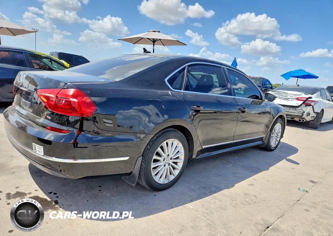 2016 Volkswagen Passat Se VIN:1VWBT7A3XGC066711 - 3