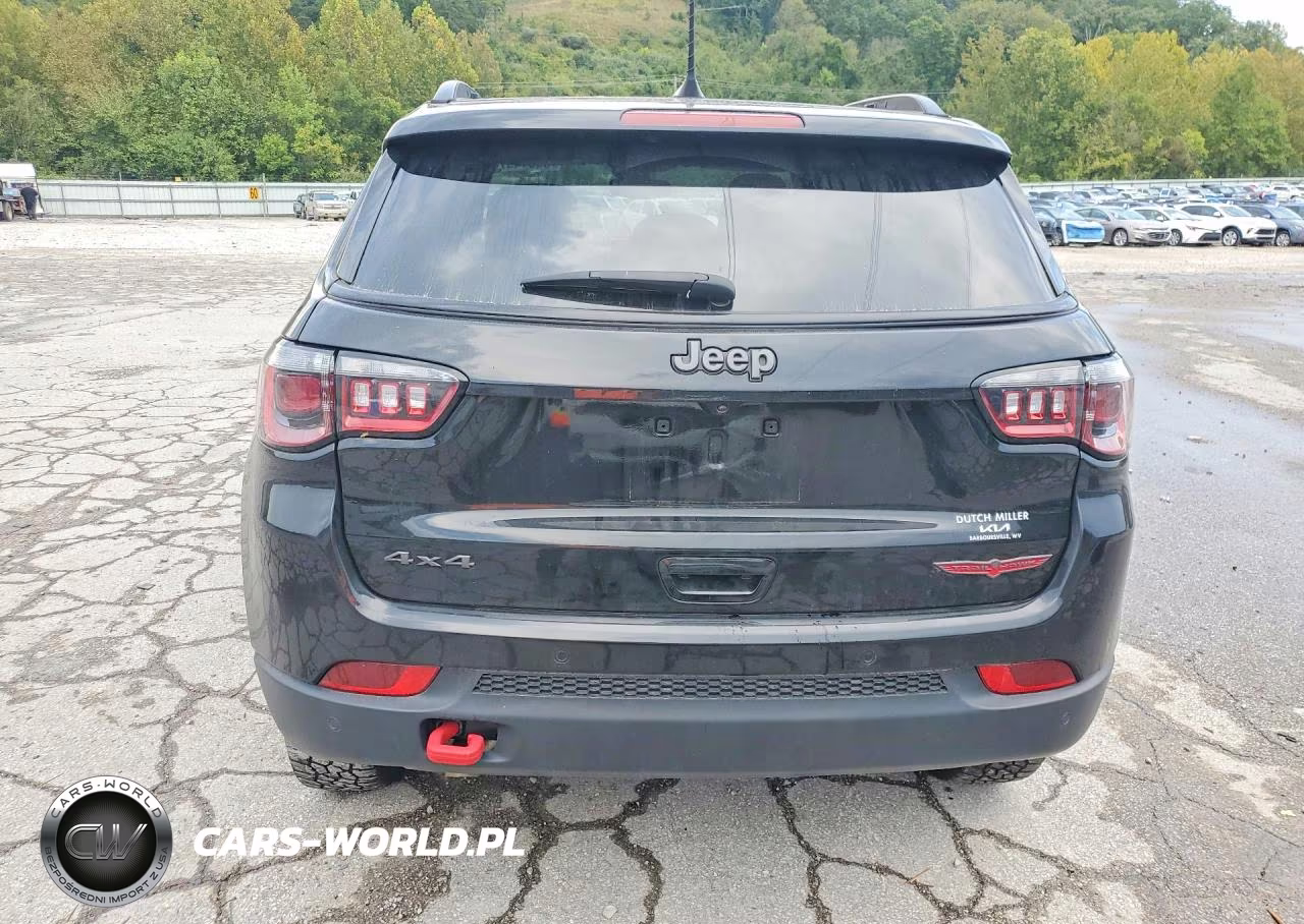 2025 Jeep Compass Trailhawk VIN:3C4NJDDN6ST551233 - 6