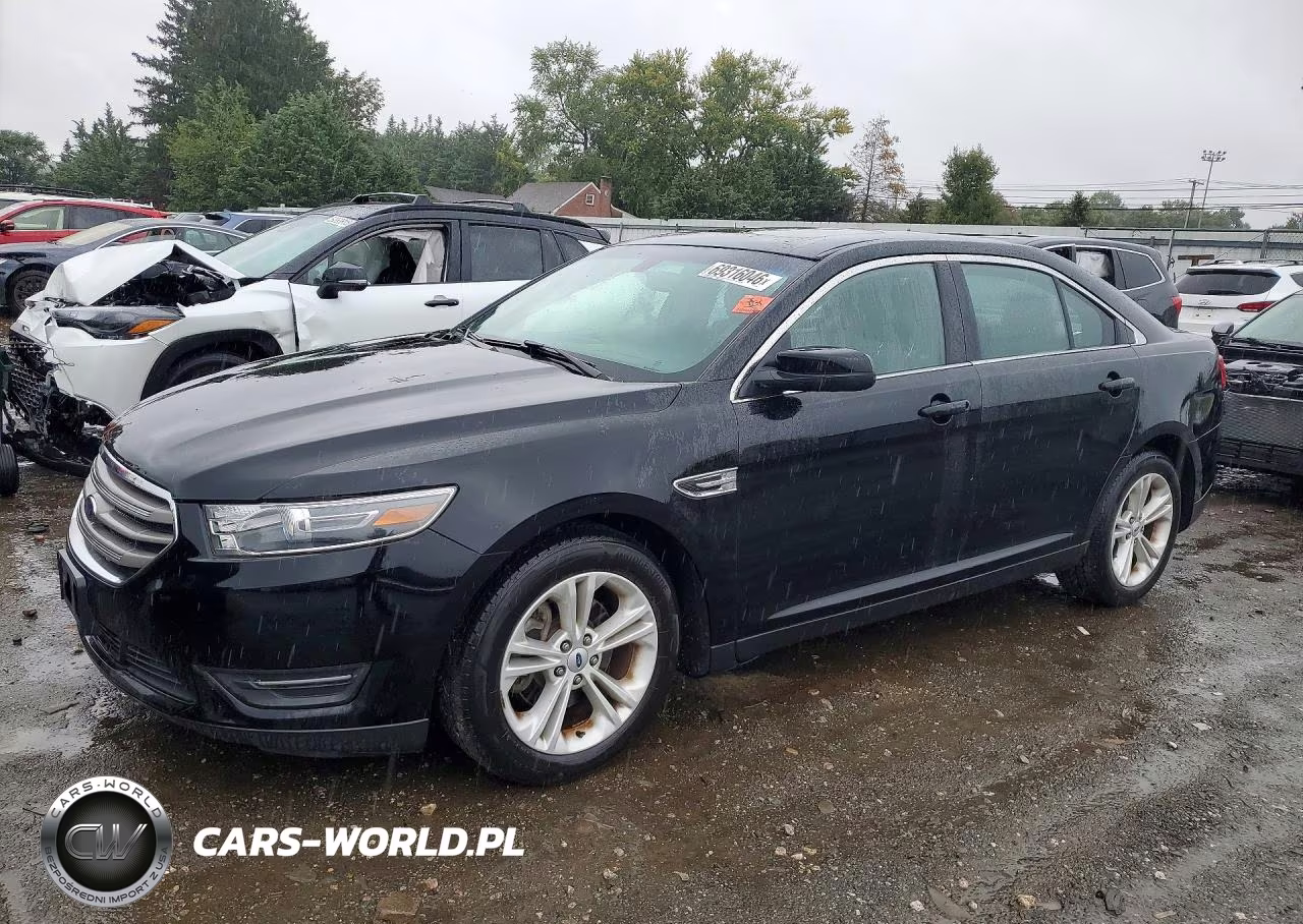 2018 Ford Taurus Sel