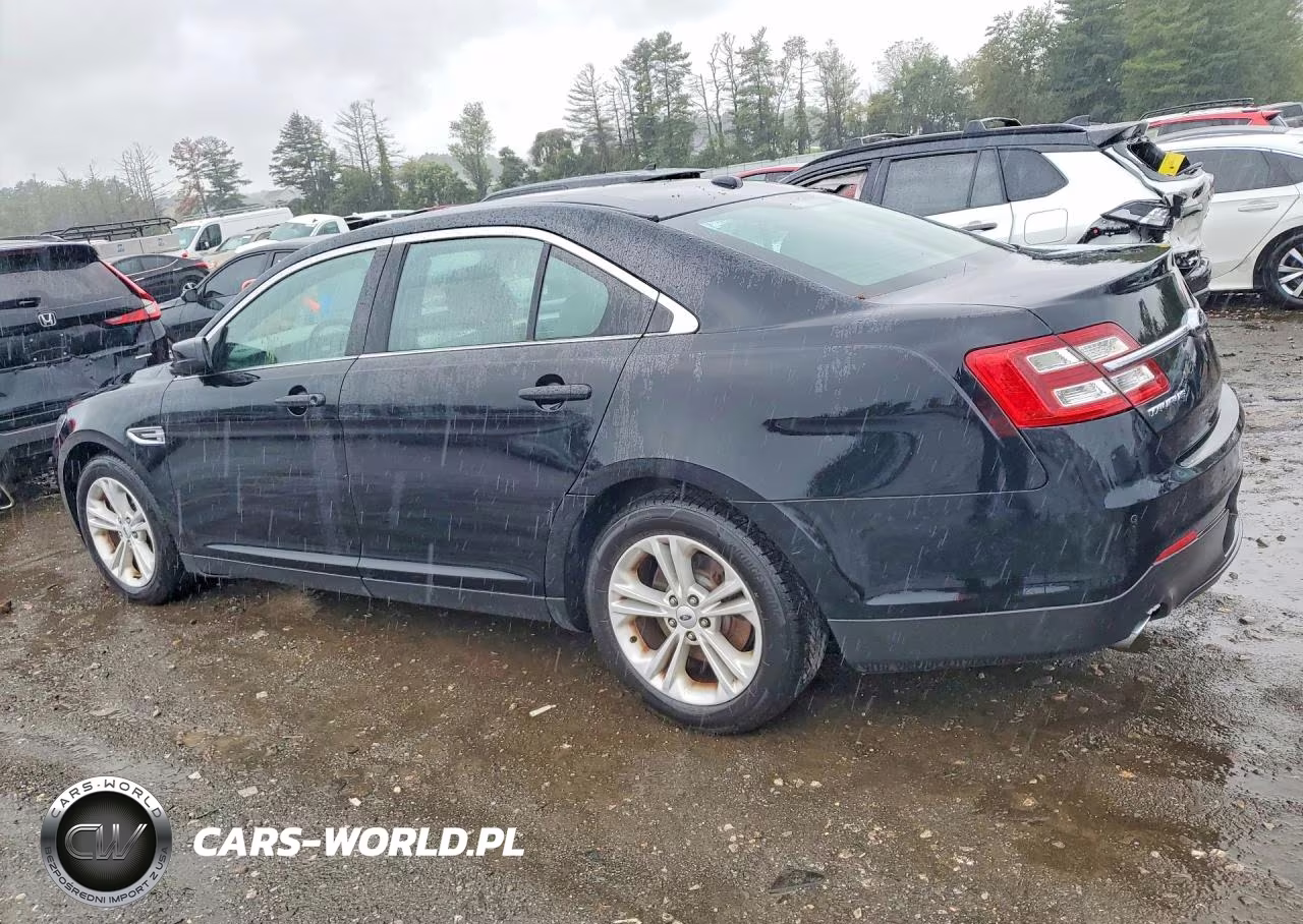 2018 Ford Taurus Sel VIN:1FAHP2E88JG103822 - 2