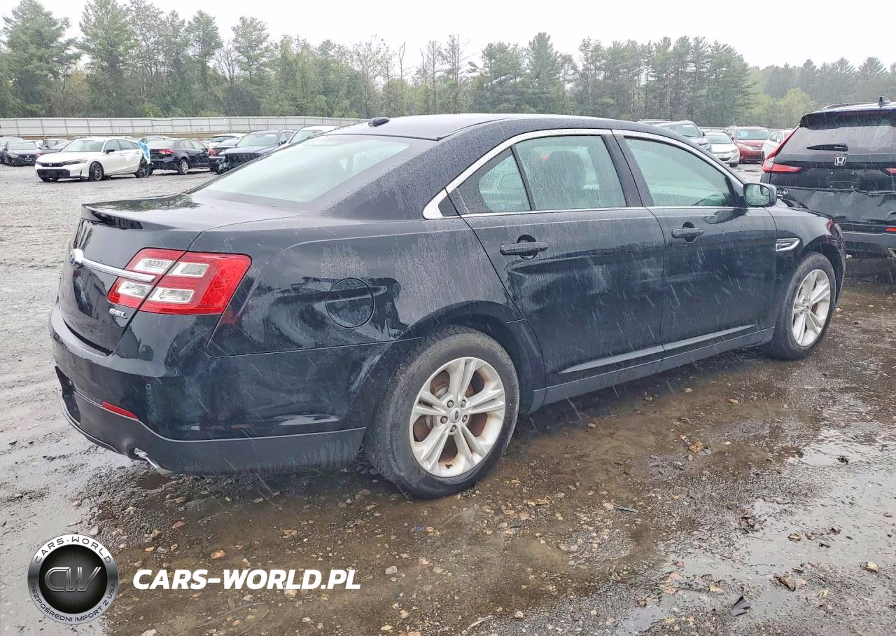 2018 Ford Taurus Sel VIN:1FAHP2E88JG103822 - 3