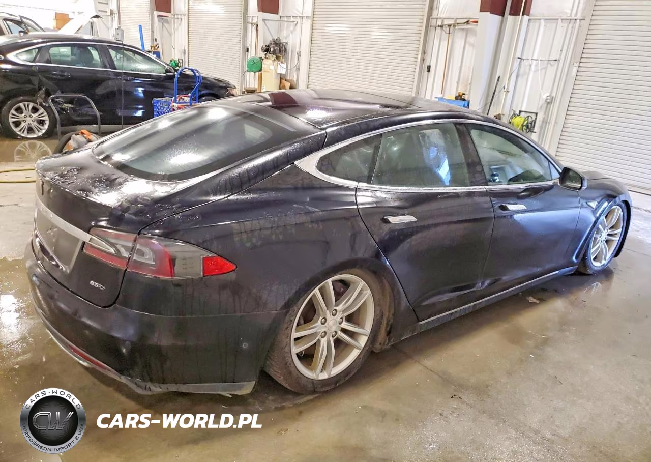 2015 Tesla Model S 85D VIN:5YJSA1H24FF086859 - 3