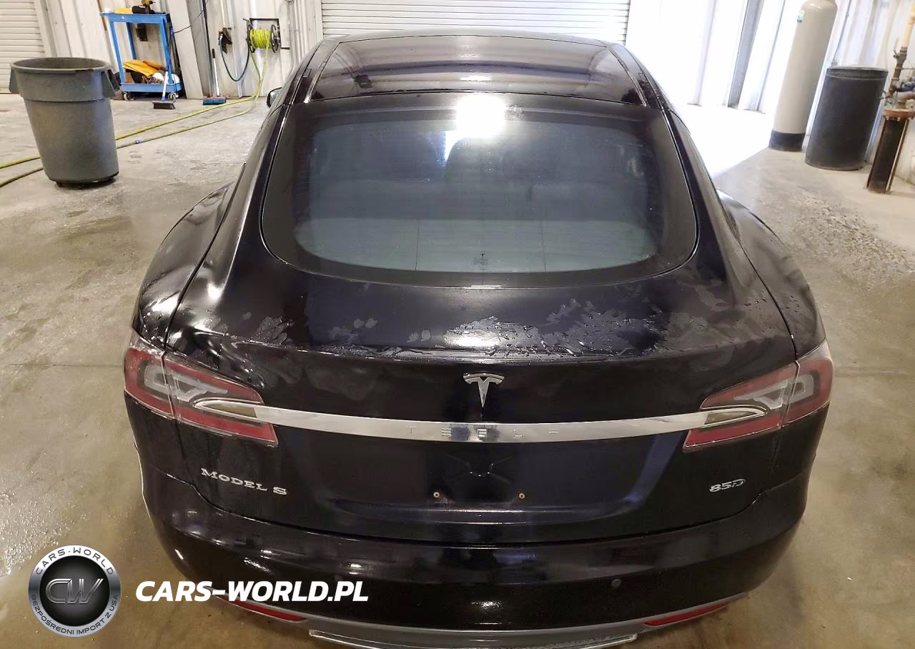 2015 Tesla Model S 85D VIN:5YJSA1H24FF086859 - 6