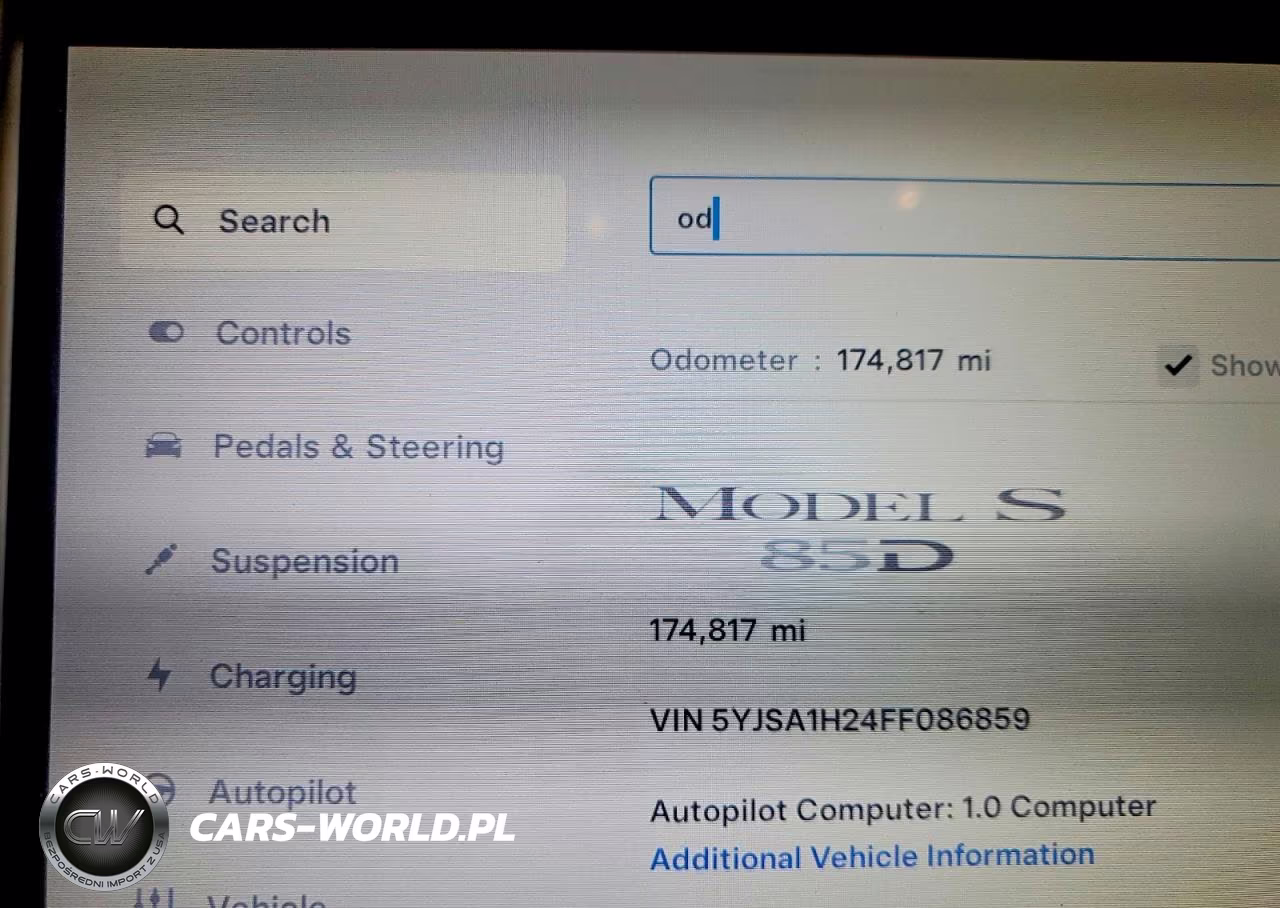 2015 Tesla Model S 85D VIN:5YJSA1H24FF086859 - 9
