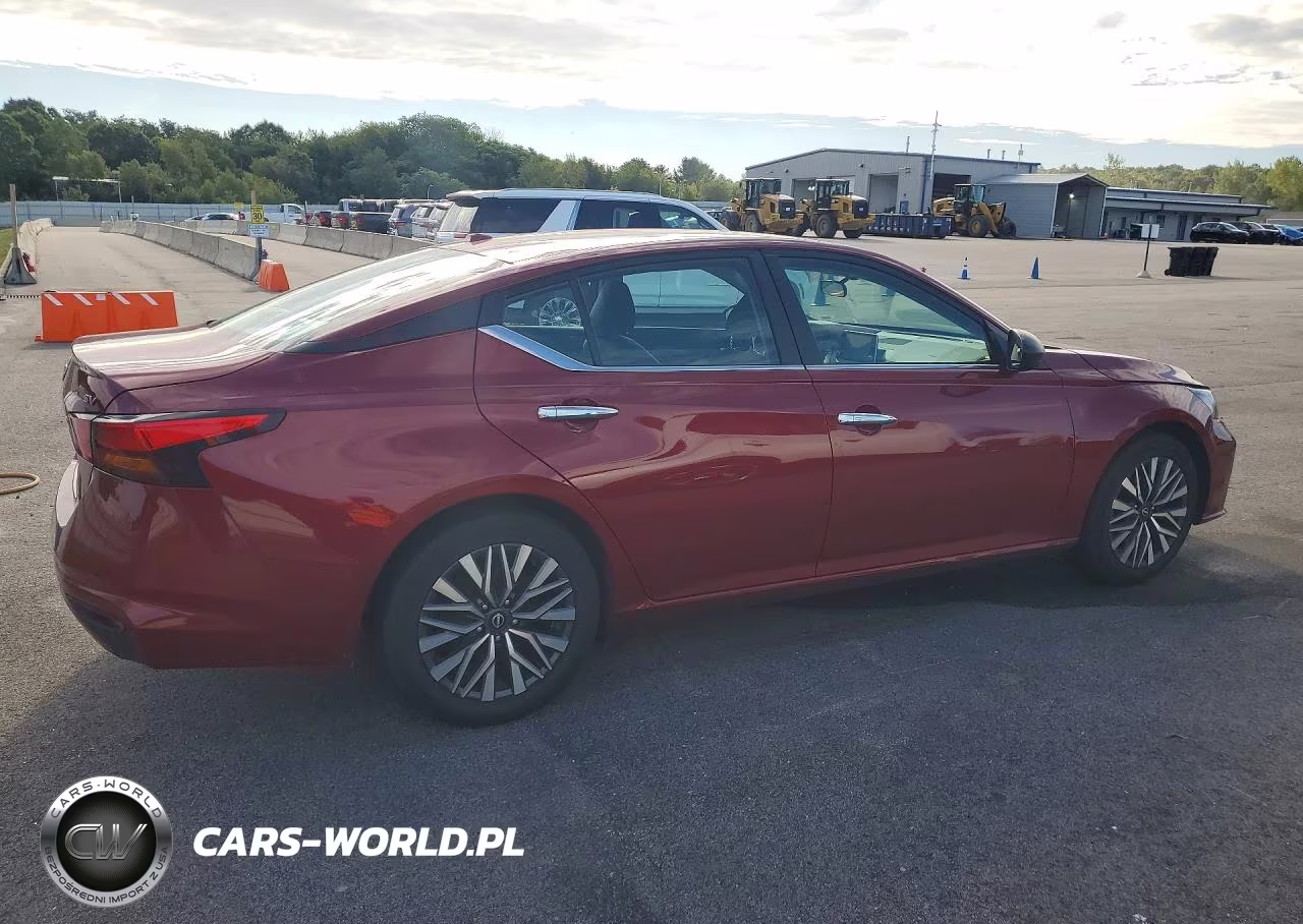 2024 Nissan Altima Sv VIN:1N4BL4DV5RN420095 - 3