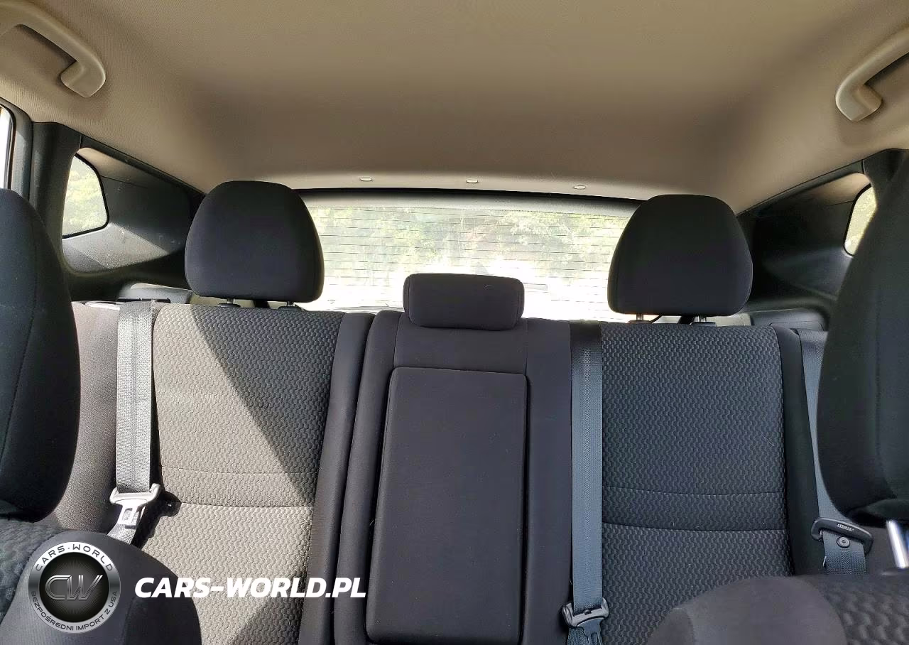 2019 Nissan Rogue Sport S VIN:JN1BJ1CR7KW631515 - 10