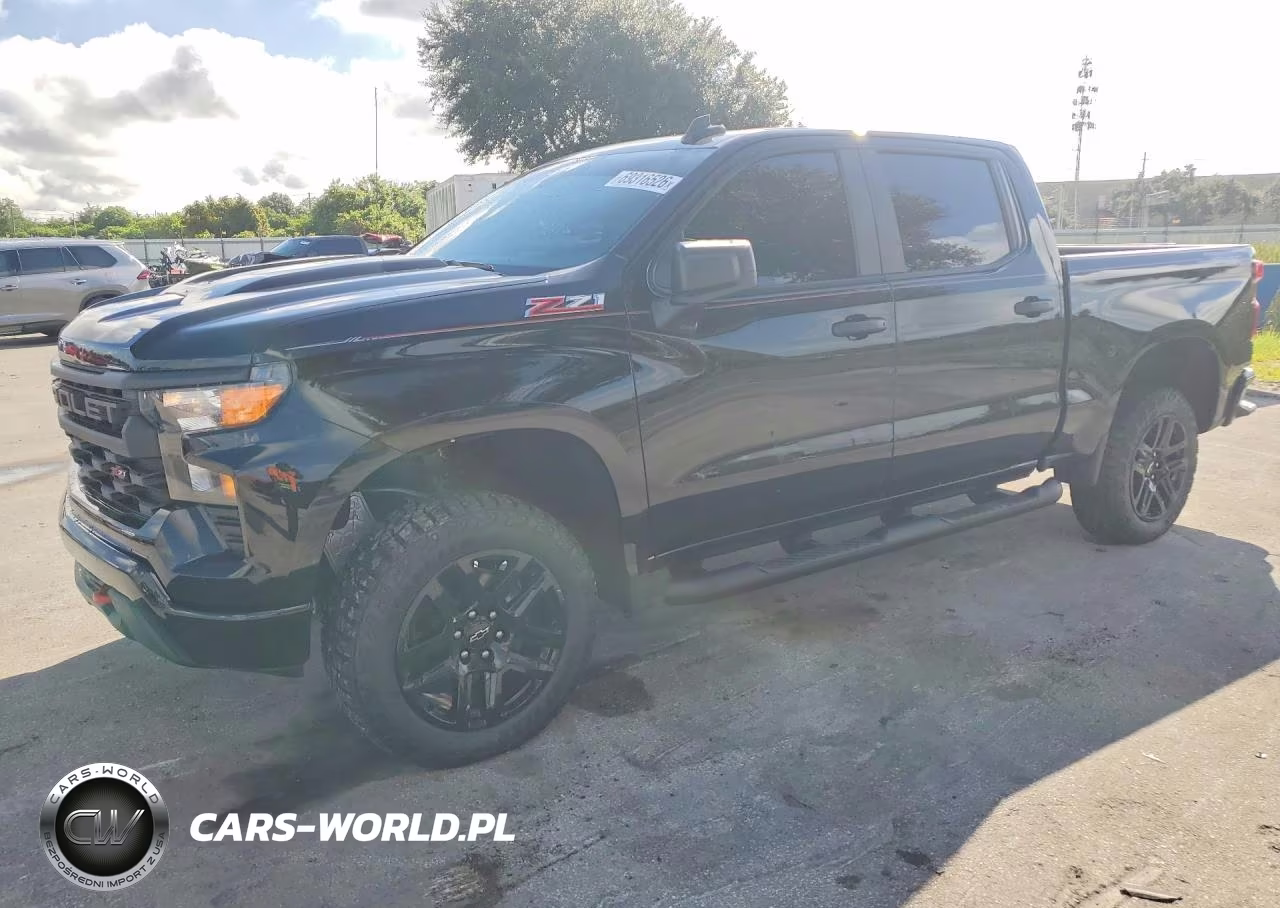 2026 Chevrolet Silverado K1500 Trail Boss Custom VIN:3GCUKCED7TG351884 - 1