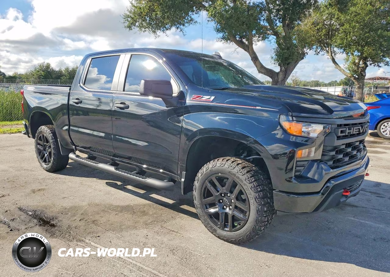 2026 Chevrolet Silverado K1500 Trail Boss Custom VIN:3GCUKCED7TG351884 - 4