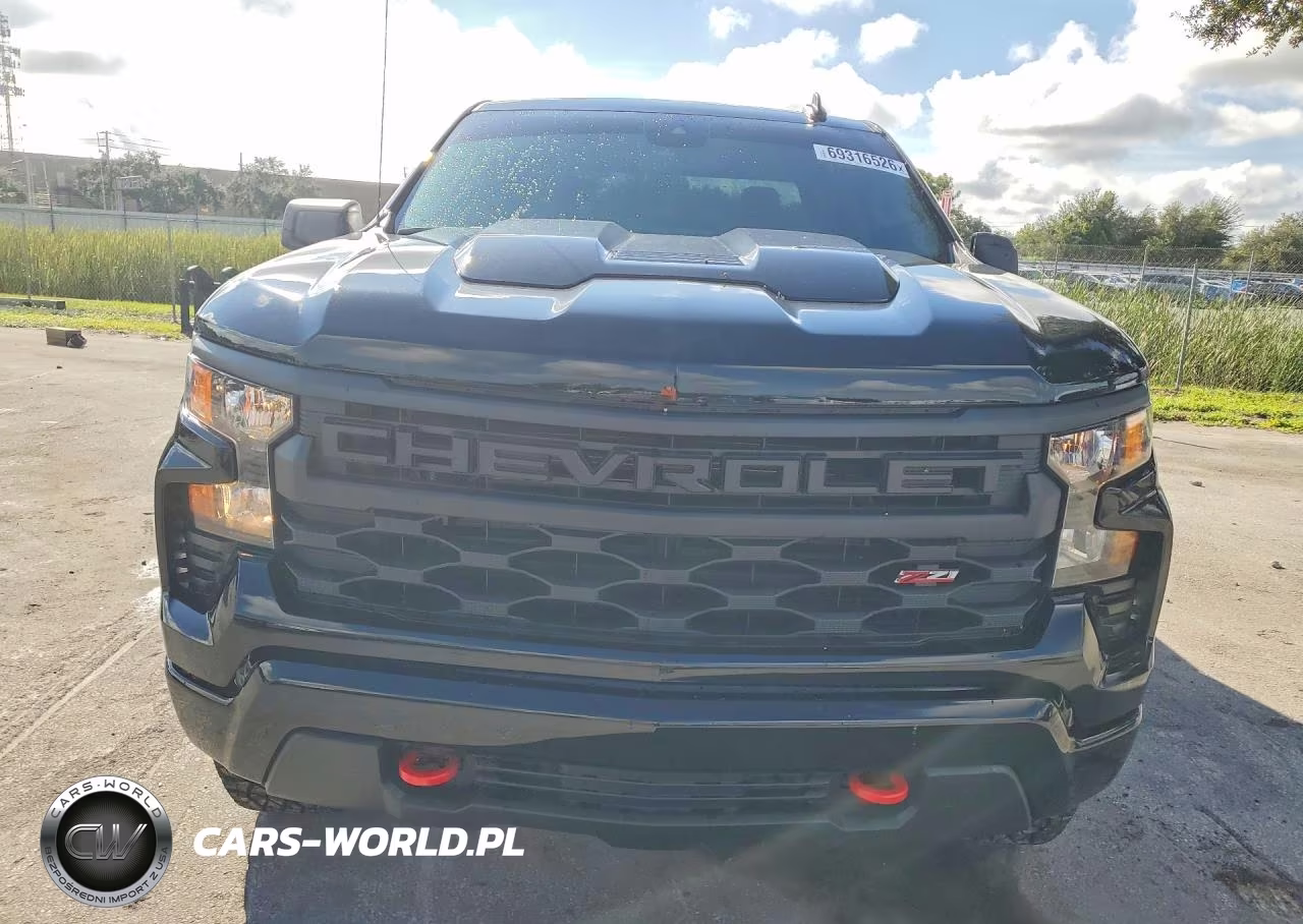 2026 Chevrolet Silverado K1500 Trail Boss Custom VIN:3GCUKCED7TG351884 - 5