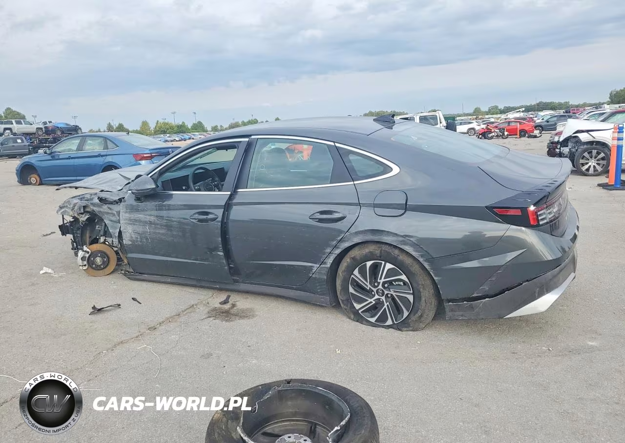2026 Hyundai Sonata Hybrid Blue VIN:KMHL24JJ4TA178932 - 2