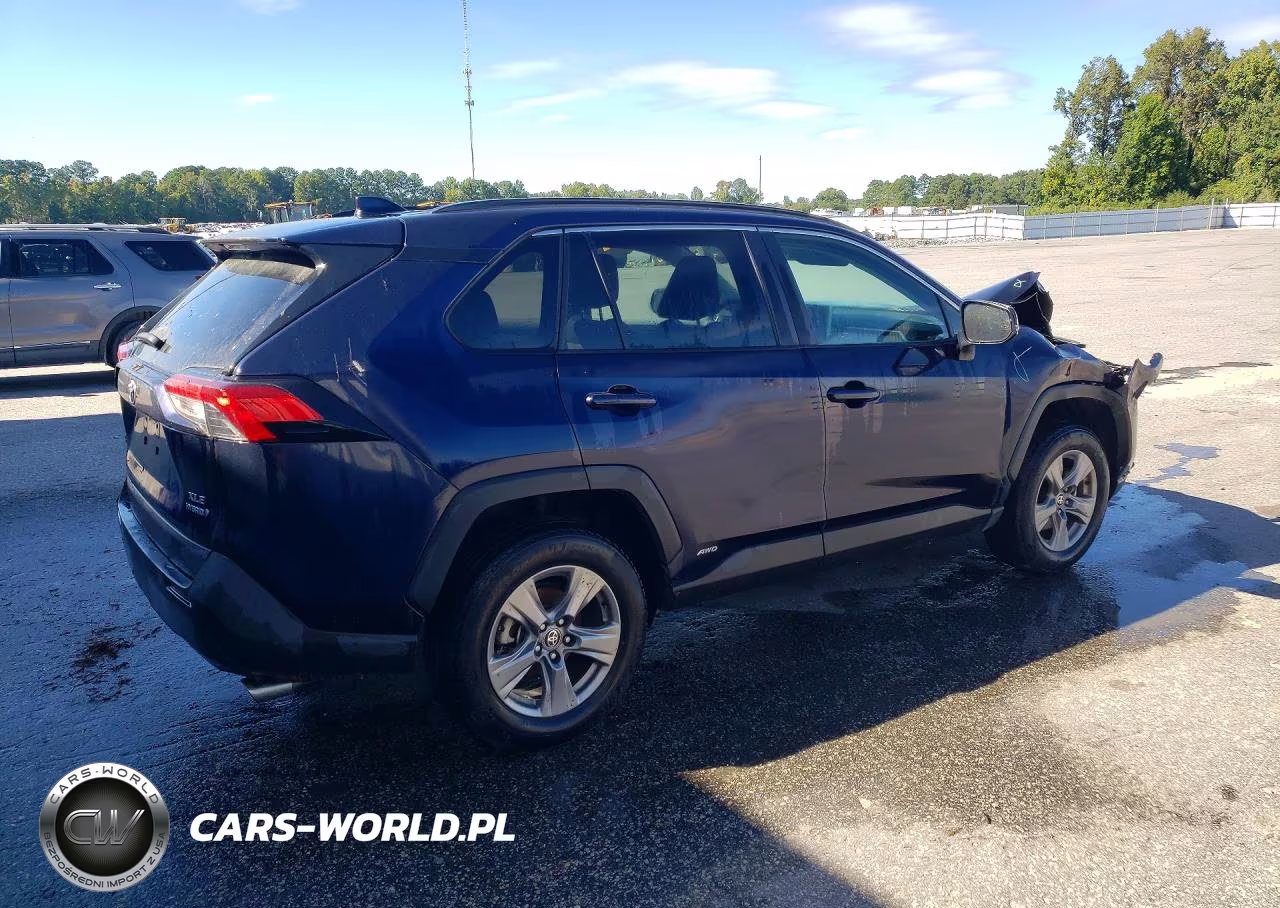 2024 Toyota Rav4 Hybrid Xle VIN:4T3RWRFV7RU137782 - 3