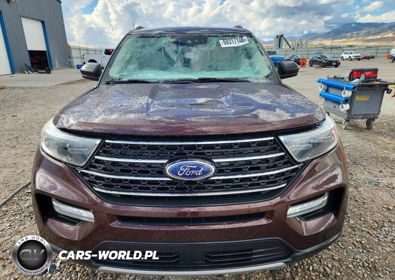 2020 Ford Explorer Xlt VIN:1FMSK8DH1LGB41653 - 5