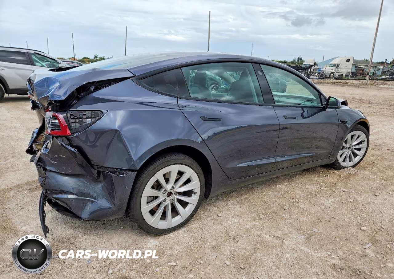 2022 Tesla Model 3 VIN:5YJ3E1EAXNF370306 - 3