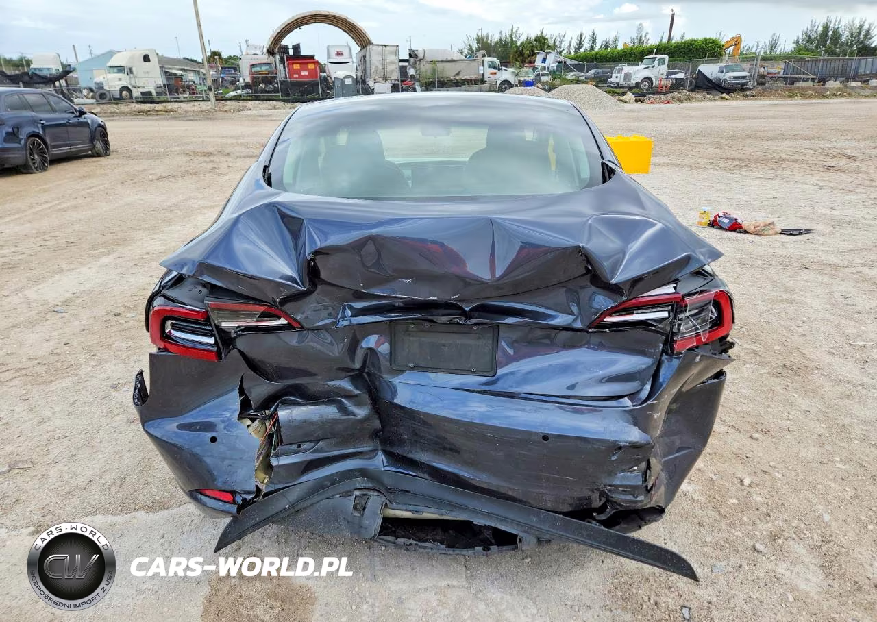 2022 Tesla Model 3 VIN:5YJ3E1EAXNF370306 - 6