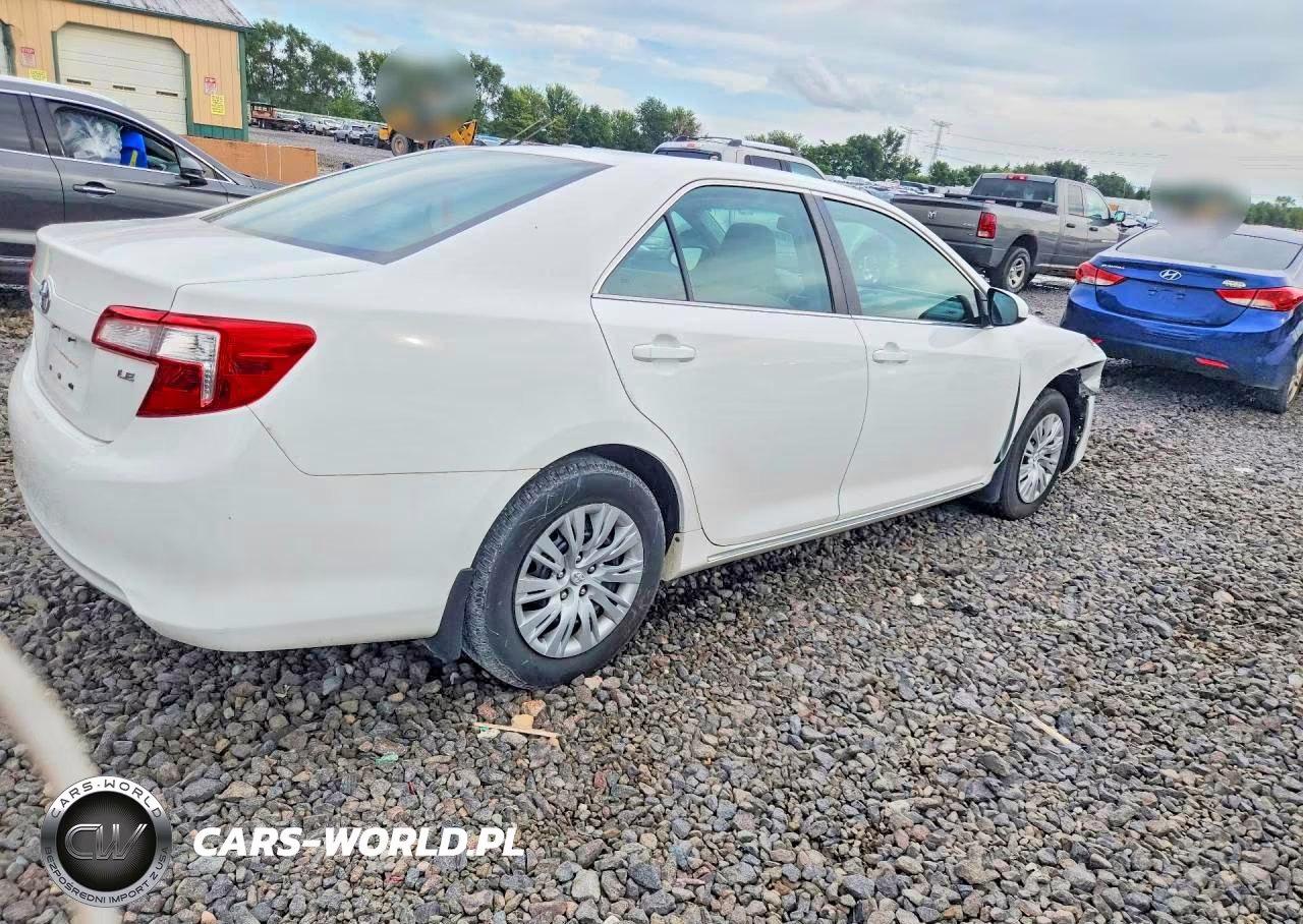 2013 Toyota Camry Le VIN:4T4BF1FK3DR303733 - 3