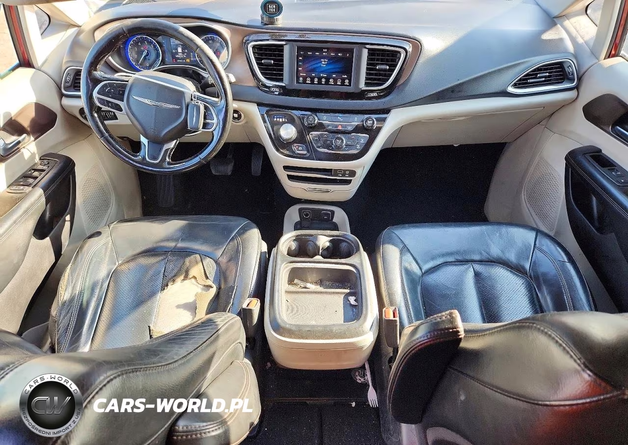 2019 Chrysler Pacifica Touring L VIN:2C4RC1BG9KR559926 - 8